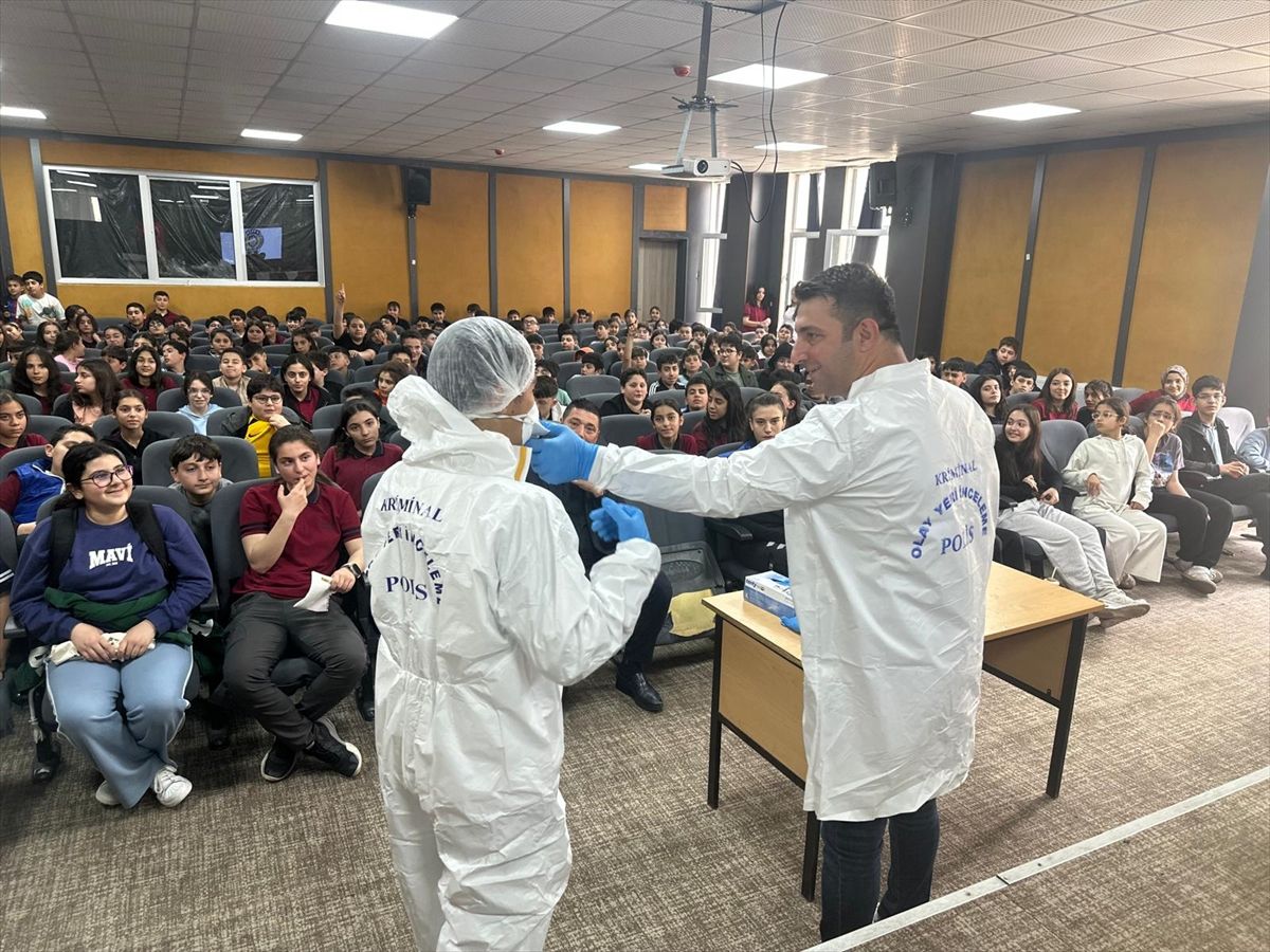 Siirt'te ortaokul öğrencilerine polislik mesleği tanıtıldı