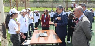 Silopi'de TÜBİTAK 4006 Bilim Fuarı düzenlendi