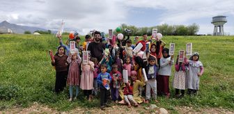 Silopi ve Cizre'de çocuklara oyuncak dağıtıldı