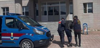 Sivas'ta kendilerini komiser olarak tanıttıkları kişiyi 1 milyon lira dolandıran 2 şüpheli tutuklandı