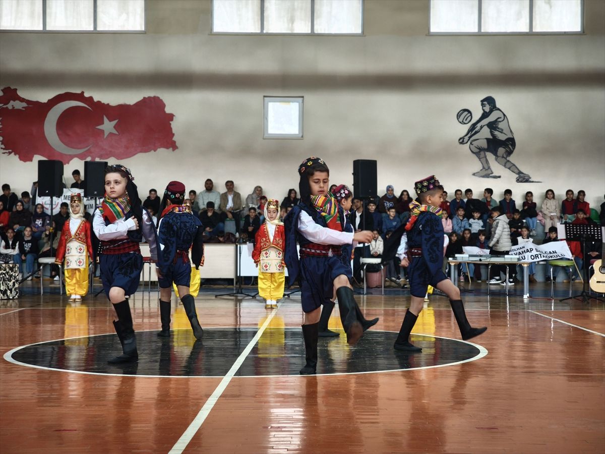 Solhan'da 23 Nisan Ulusal Egemenlik ve Çocuk Bayramı kutlandı