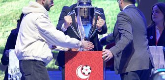 Süper Lig'e yükselen Erzurumspor FK, şampiyonluk kupasını aldı