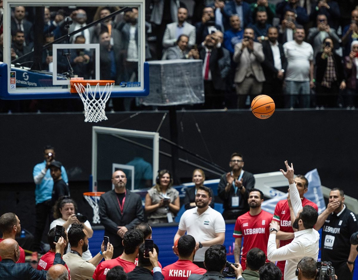 Suriye ve Lübnan milli basketbol takımları Şam'da dostluk maçında karşılaştı