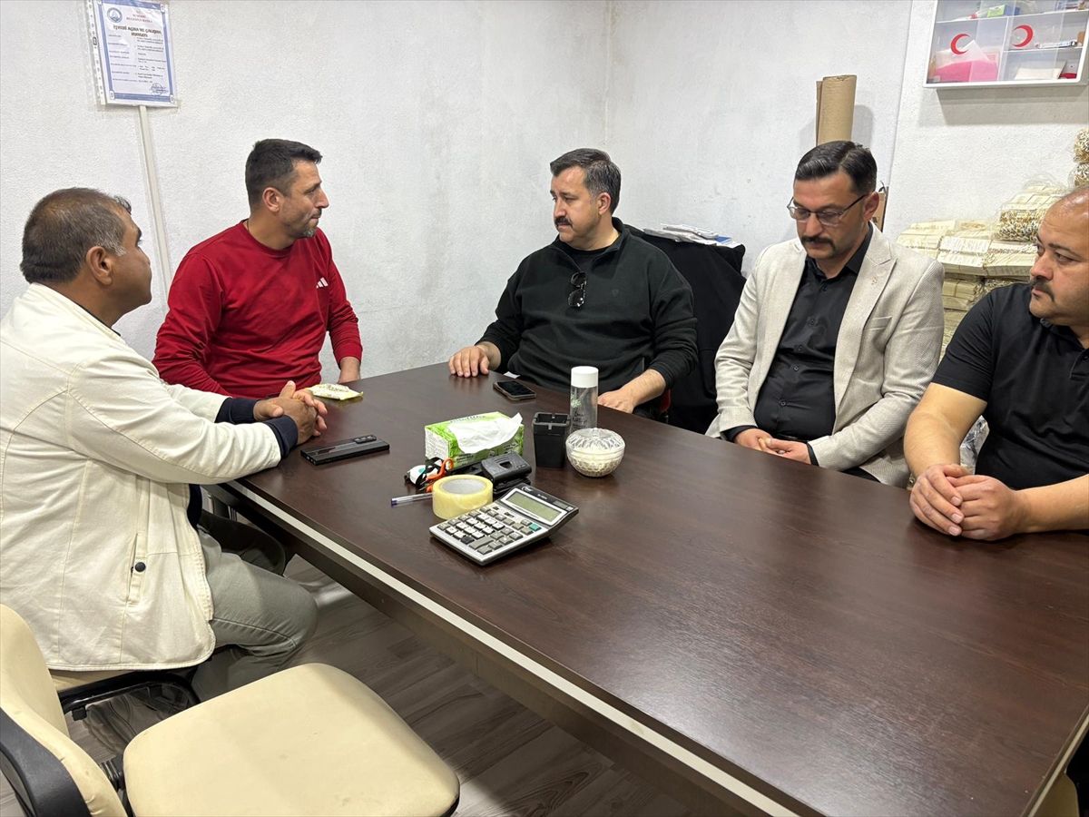 Suşehri Belediye Başkanı Kayaoğlu tekstil atölyesini ziyaret etti