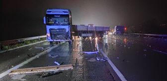 TAG Otoyolu'nda çekiciyle çarpışan kamyonetteki 1 kişi öldü, 1 kişi yaralandı