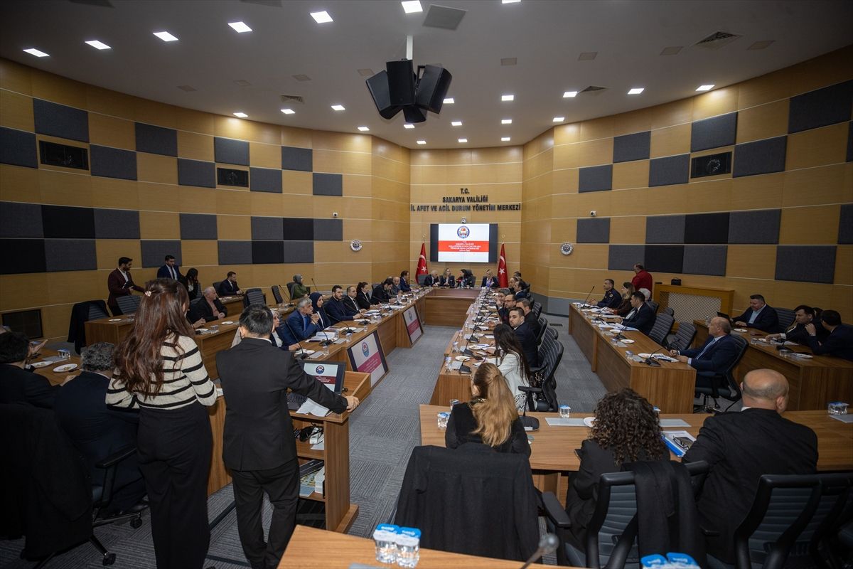 TBMM Suça Sürüklenen Çocuklara İlişkin Araştırma Komisyonu Sakarya'da toplantı düzenledi