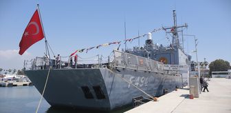 TCG Gökçeada gemisi Mersin'de ziyarete açıldı