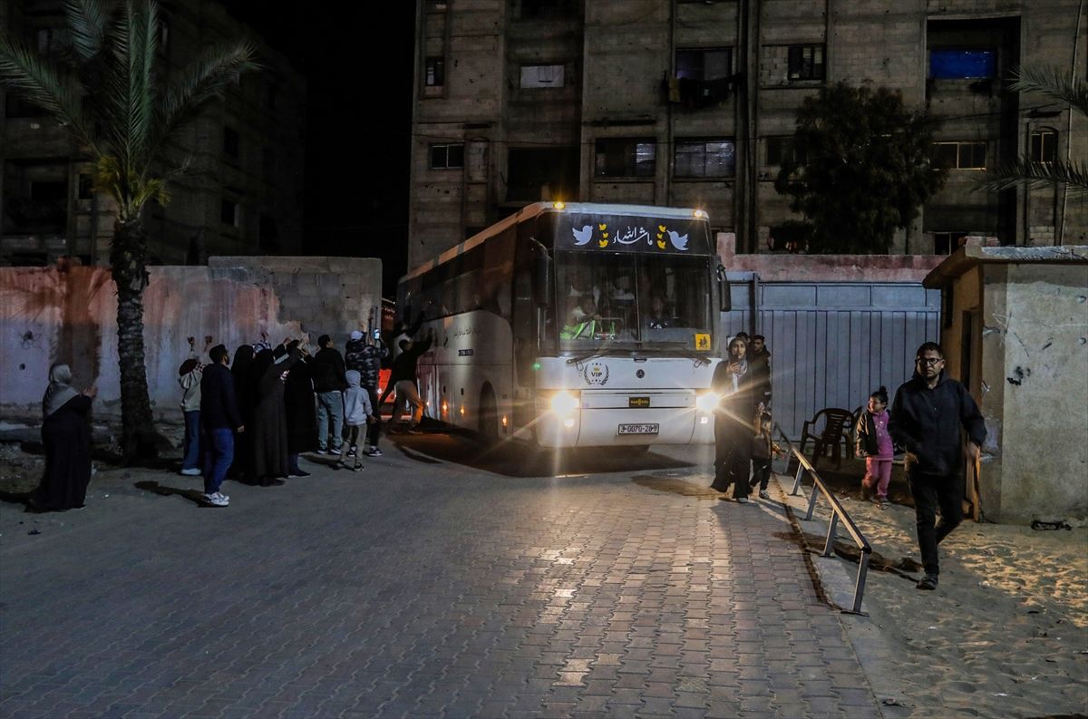 Tedavi için Mısır'a giden 131 Filistinli, Gazze'ye döndü