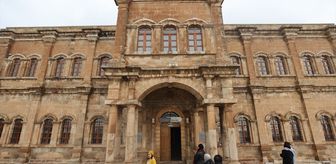 Tescilli Mardin taşına tarihi yapılardaki motifler işleniyor