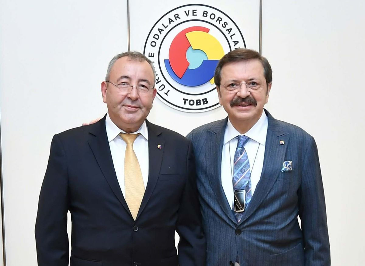 TOBB Başkanı Hisarcıklıoğlu: Kuşadası, Türkiye'nin turizm ufkunu açan yerlerden biri