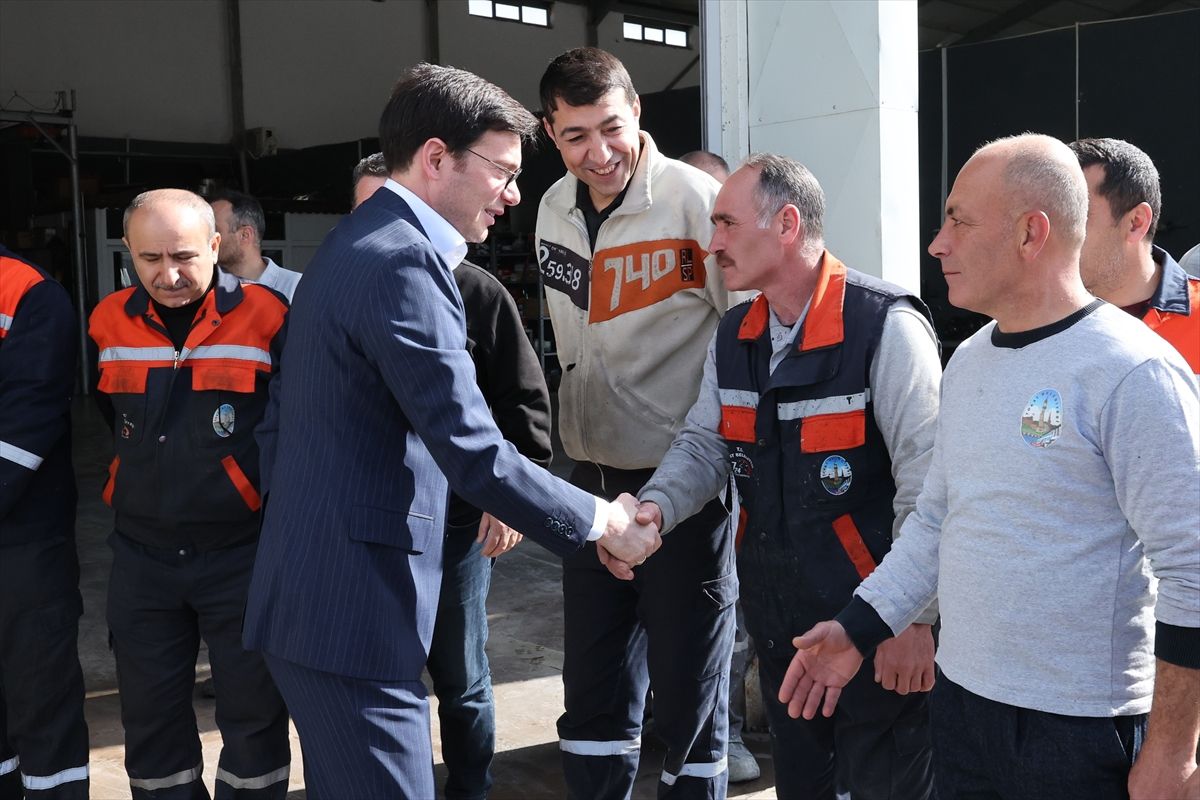 Tokat Belediye Başkanı Yazıcıoğlu, belediye personeli ile bir araya geldi