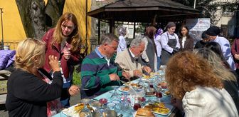 Trabzon'a yurt dışından gelen ekibe Karadeniz yemekleri tanıtıldı