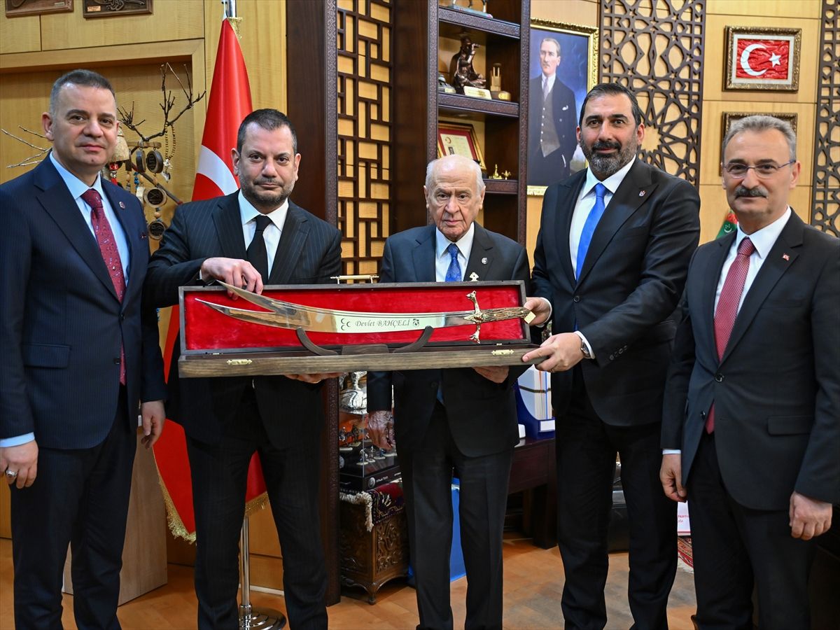 Trabzonspor Kulübü Başkanı Doğan, MHP Genel Başkanı Bahçeli'yi ziyaret etti