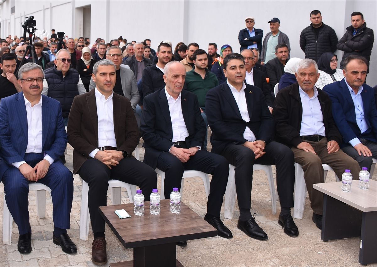 TÜRK-İŞ Genel Başkanı Atalay, Afyonkarahisar'da konut kurası çekimine katıldı