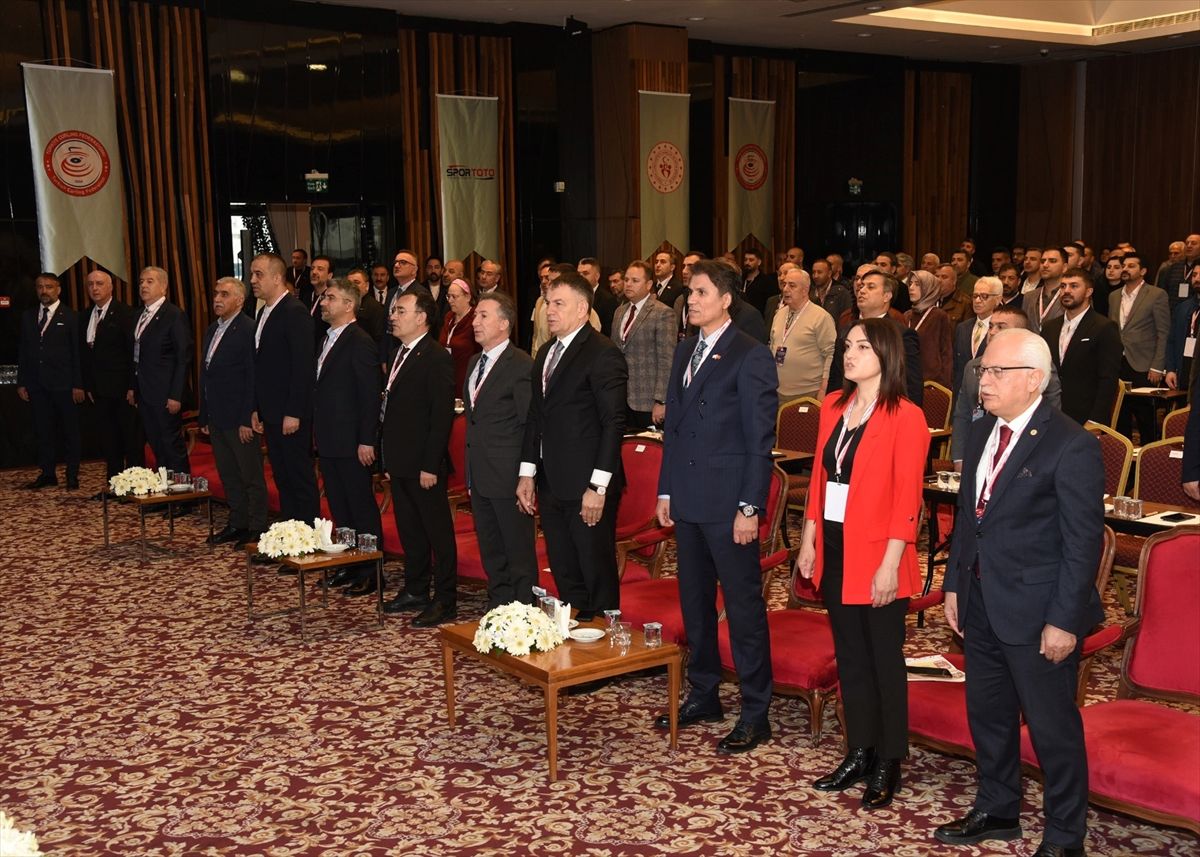 Türkiye Curling Federasyonunda başkanlığa Kenan Şebin yeniden seçildi