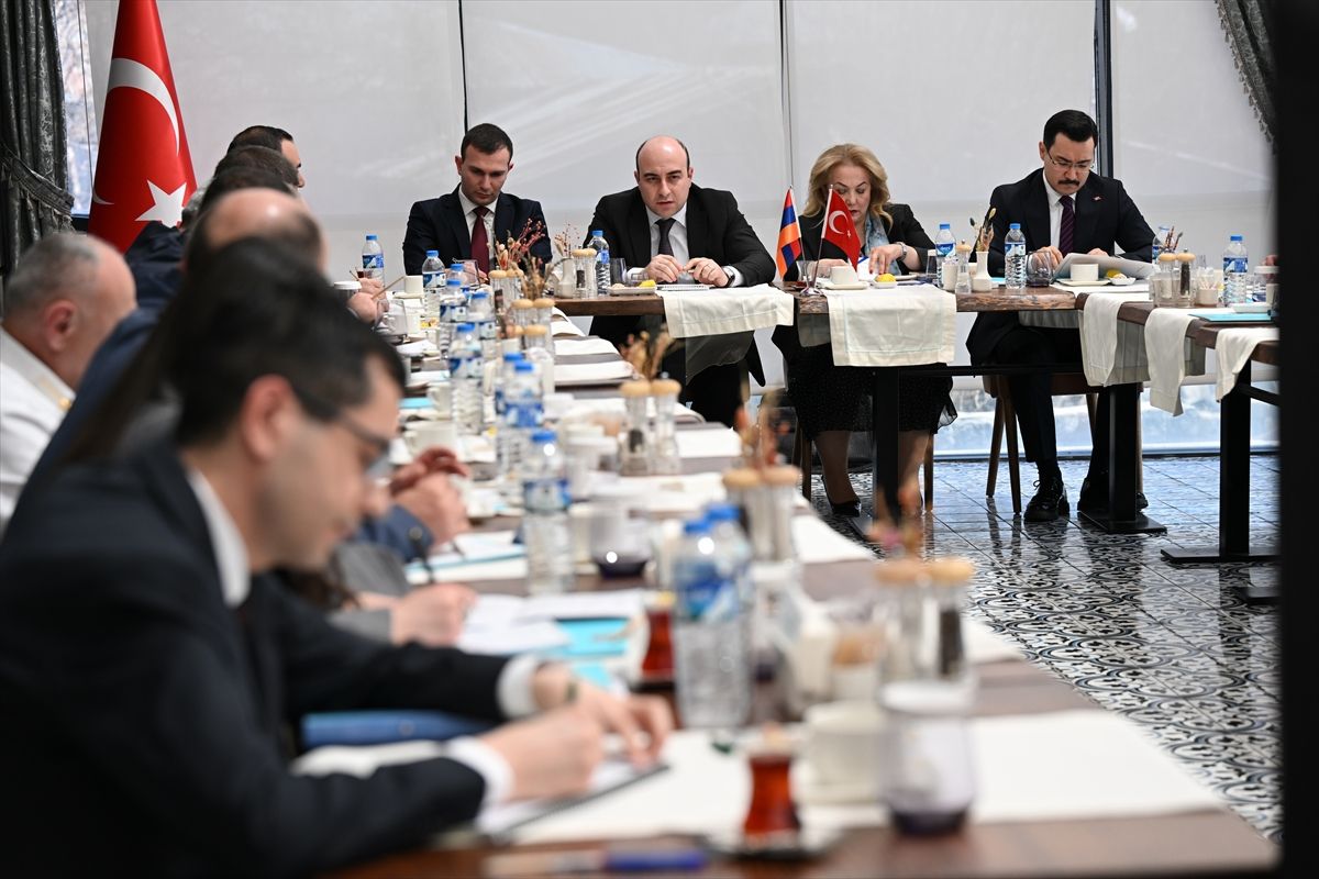 Türkiye-Ermenistan Ortak Çalışma Grubu Toplantısı Kars'ta yapıldı