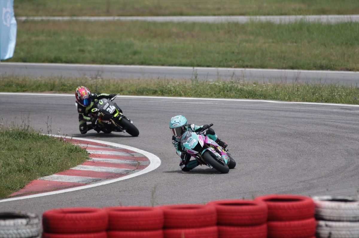 Türkiye Süpermoto ve Motomini Şampiyonası'nın 1. ayağı Kocaeli'de başladı