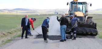 Ulaş'ta bozulan yollarda asfalt yama çalışması başlatıldı