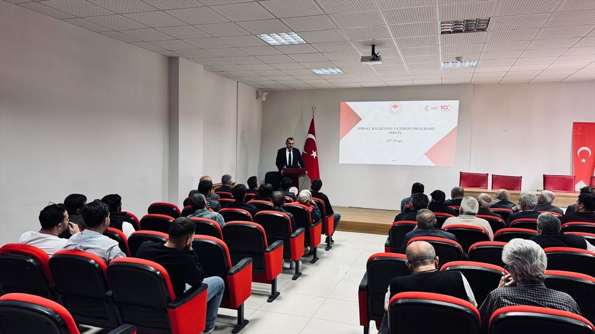 Ulaş'ta çiftçilere kırsal kalkınma ve destekleri anlatıldı