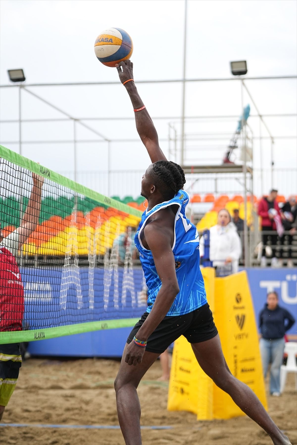 Uluslararası Bioderma Pro Beach Tour Alanya Grand Slam Şampiyonası, Alanya'da başladı.