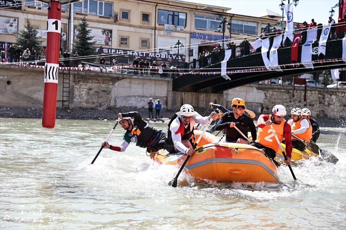 ÜNİLİG Türkiye Rafting Şampiyonası Bayburt'ta başladı