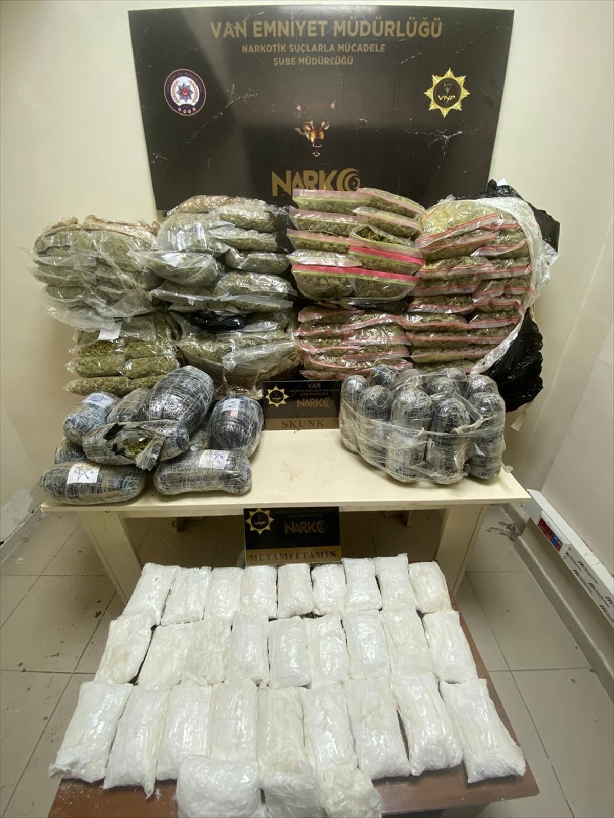 Van'da 89 kilo 434 gram uyuşturucu ele geçirildi