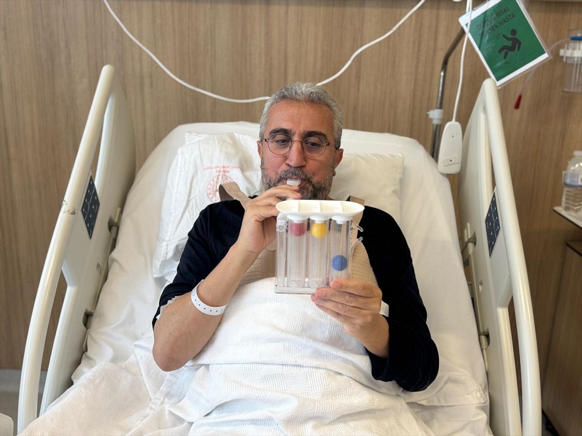 Van'da rahatsızlanan kalp hastası ambulans uçakla getirildiği Ankara'da tedavi edildi