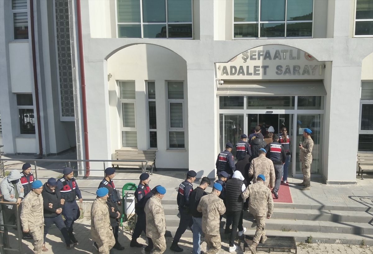 Yozgat merkezli dolandırıcılık operasyonunda 14 şüpheli yakalandı