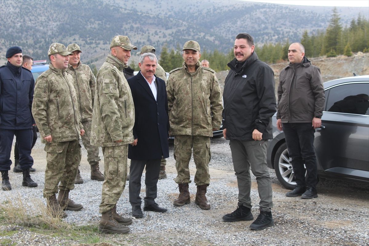 Yunak'ta Mehmetçik hatıra ormanı oluşturuldu