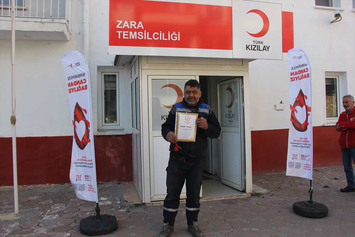 Zara'da "Birbirimize Candan Bağlıyız" kan bağışı kampanyası düzenlendi