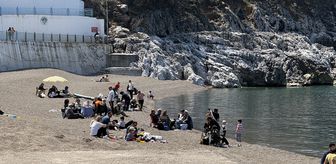 Zonguldak'ta vatandaşlar güneşli havayı sahilde ve yeşil alanlarda değerlendirdi