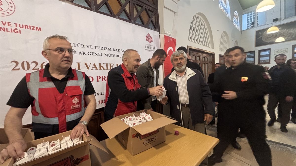Zonguldak ve Karabük'te 'Vakıf Haftası' dolayısıyla mevlit okutuldu