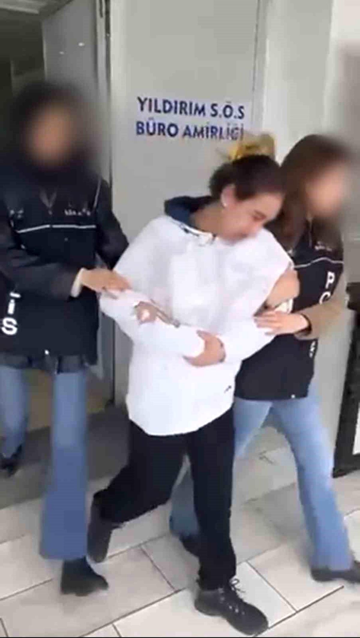 108 yıl hapis cezasıyla aranıyordu, Bursa polisinden kaçamadı