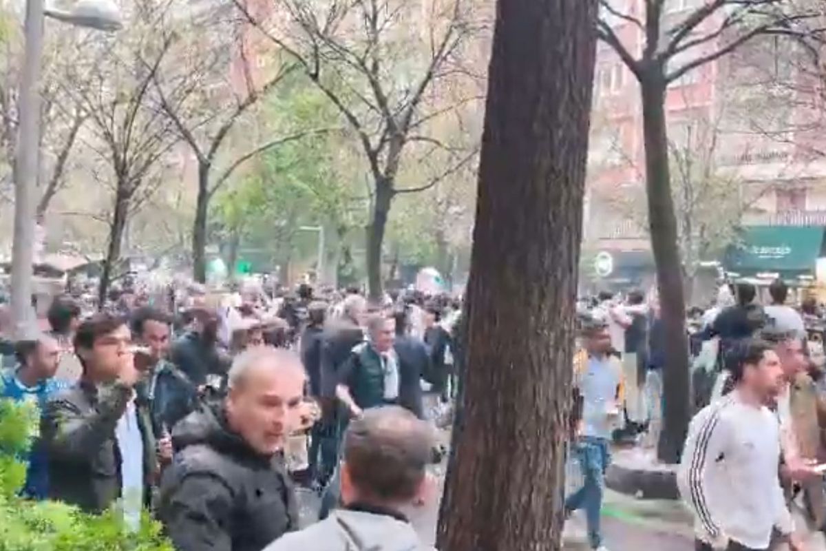 Bir rezillik daha! Dev maç öncesi yine "Zıplamayan Müslümandır" dediler