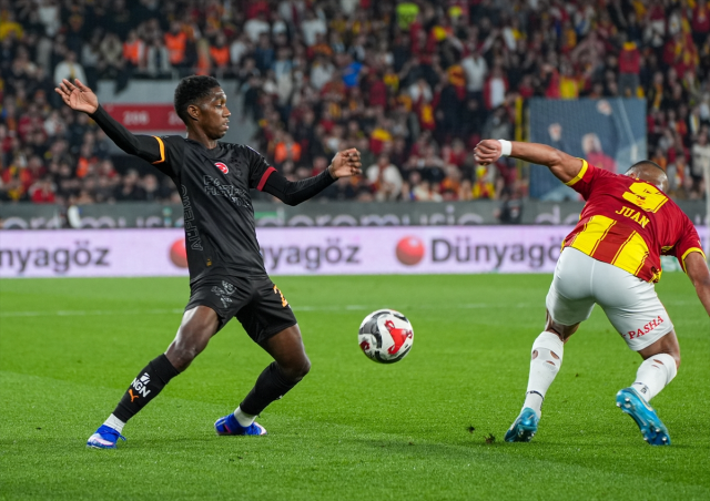 galatasarayli taraftarlardan o 1c1e76755b 2212 1 m