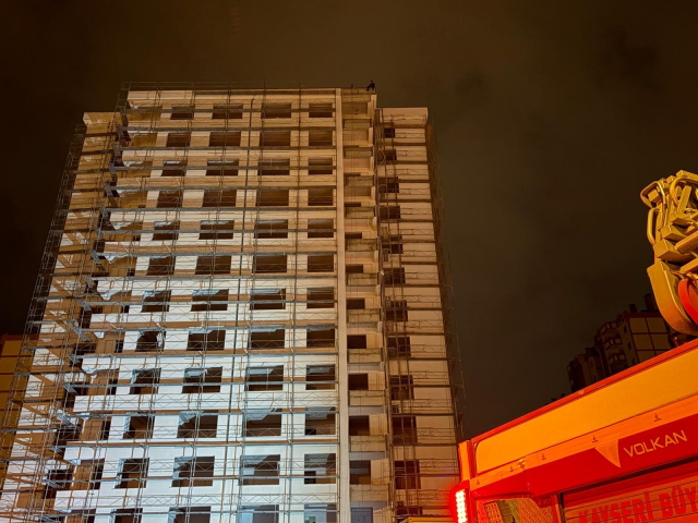 intihara kalkisan sahsi polis 19727215 6853 2 m