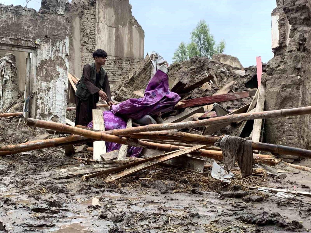 Afganistan'daki sellerde can kaybı 157'ye yükseldi