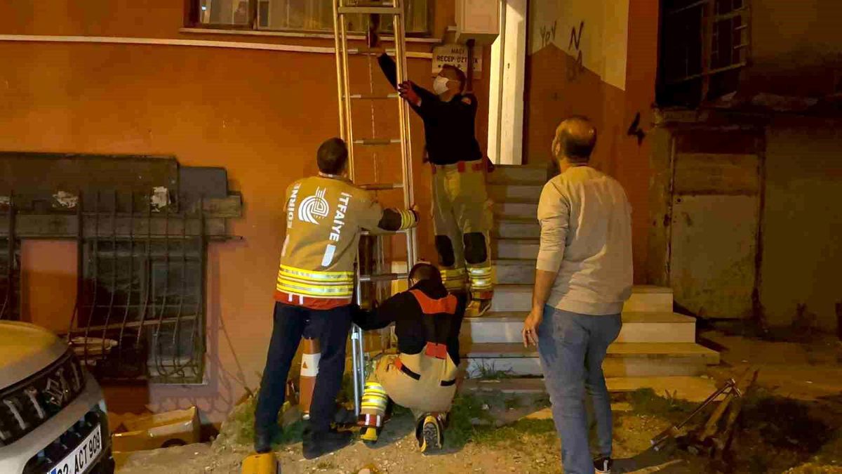 Apartmandan gelen kötü koku acı gerçeği ortaya çıkardı