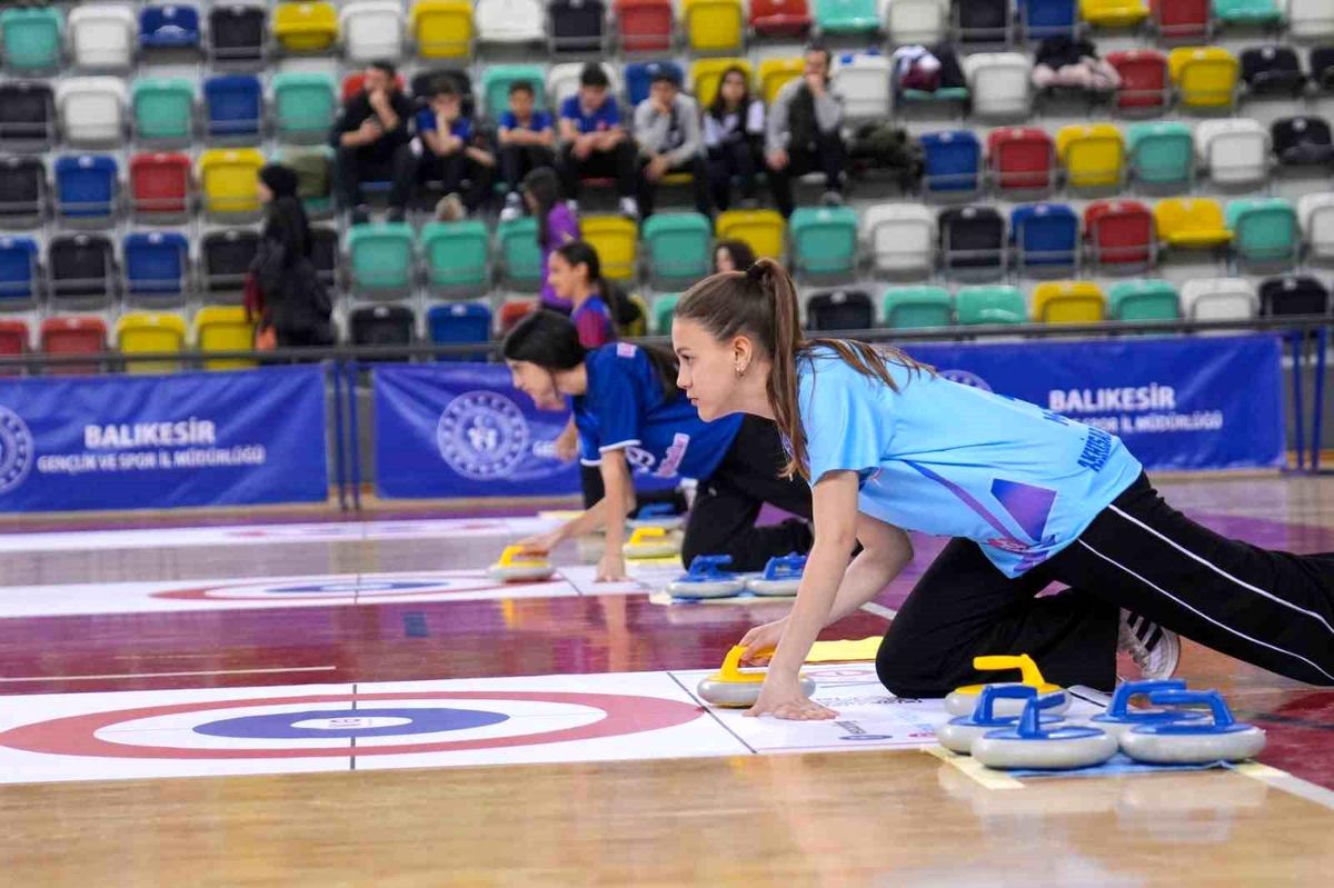 Floor Curling Türkiye Birinciliği Balıkesir'de yapıldı