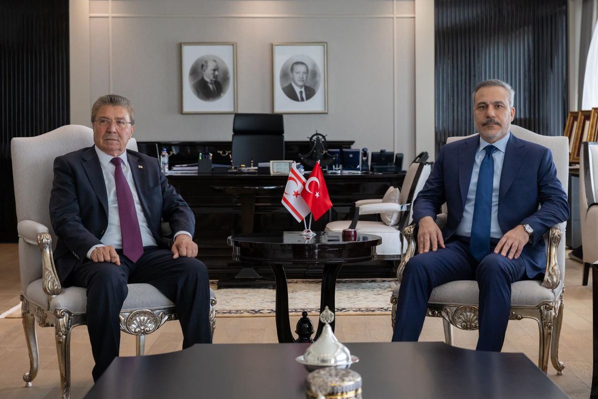 Bakan Fidan, KKTC Başbakanı Üstel ile görüştü