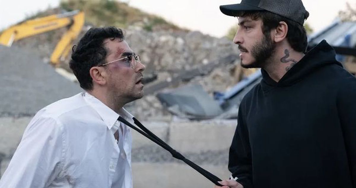 Big Mistakes Full HD izle! Big Mistakes 1. Sezon (1, 2, 3, 4, 5, 6, 7, 8) TÜM BÖLÜMLER nereden izlenir?