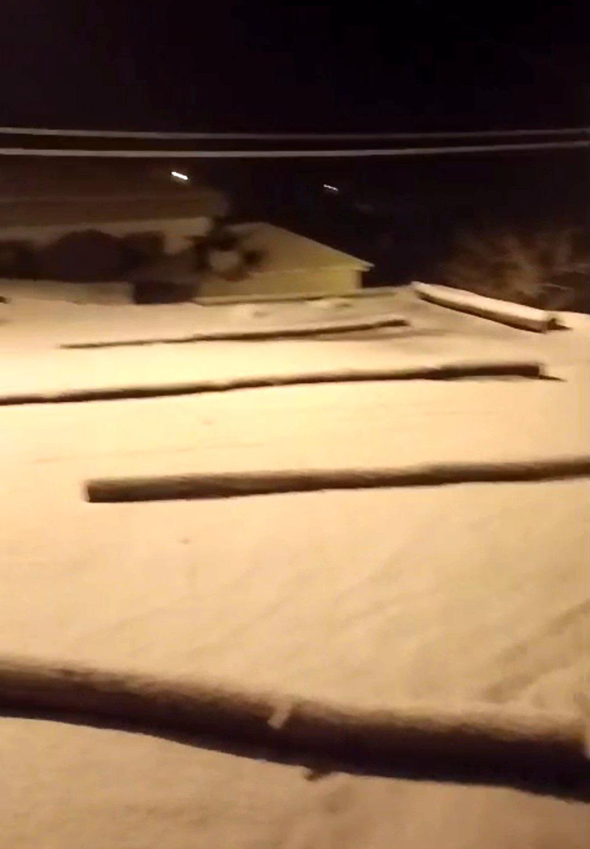 Karakoçan'da kar yağışı etkili oldu