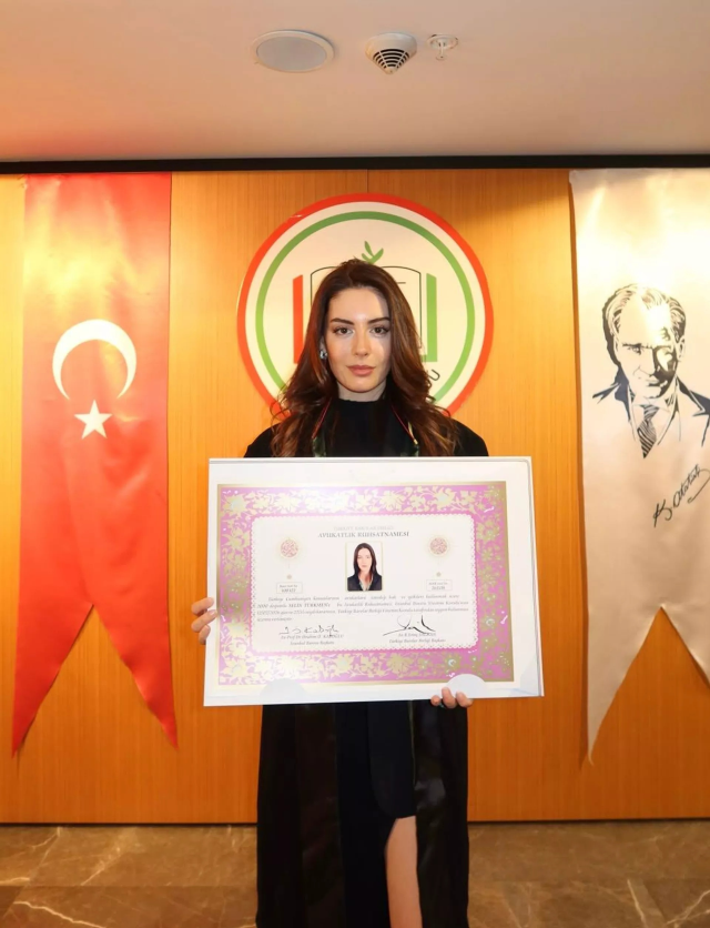 kizilcik serbetinin unlu oyunc fbd5789dff 5504 2 m