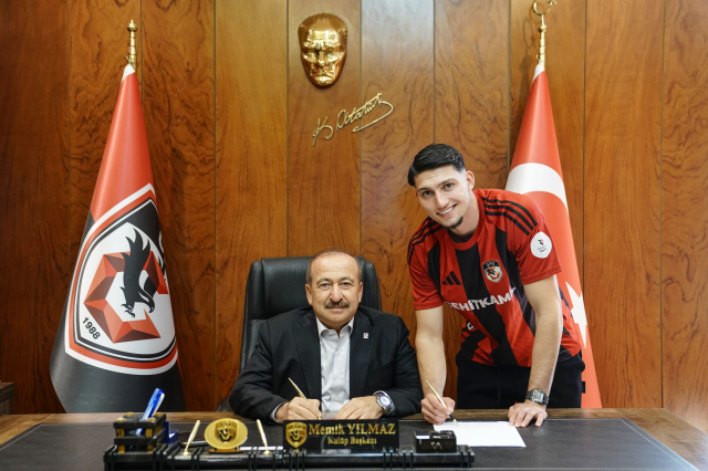super ligde oynayan futbolcu t aaed3c2080 2150 2 m