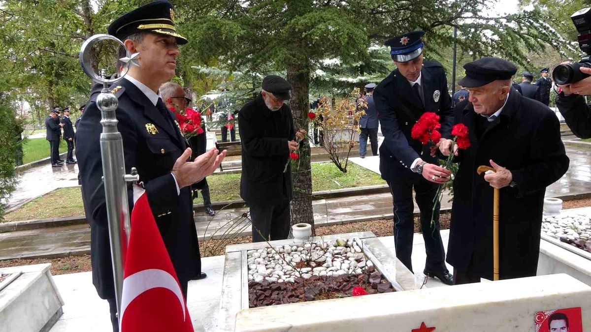Yozgat Şehitliği'nde Türk Polis Teşkilatı kuruluş yıl dönümü duygusal anlarla kutlandı