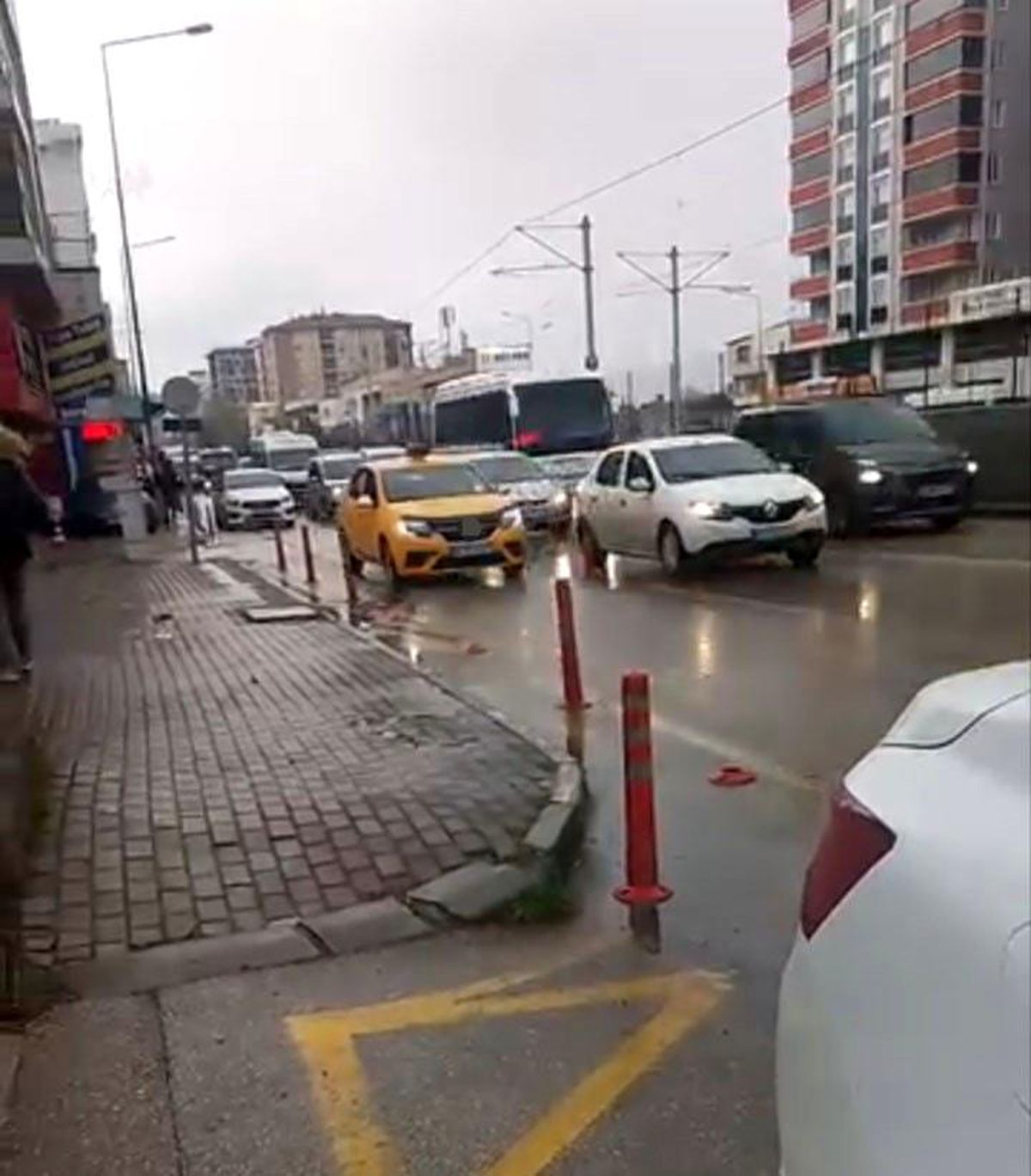 Bursa'da tehlikeli manevra: 3 bin lira ceza kesildi