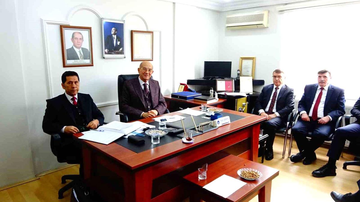 Esnafın kredi talepleri Tavşanlı'daki bölge toplantısında masaya yatırıldı