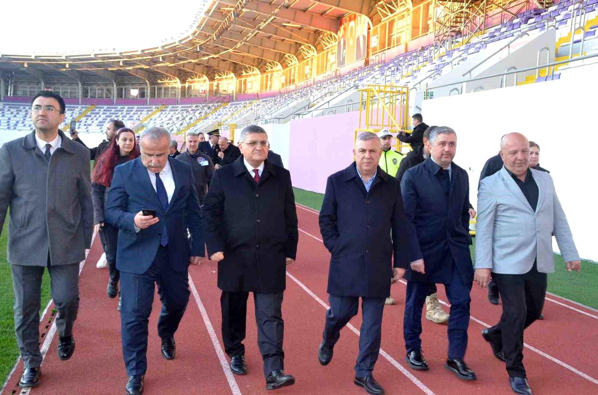 Sinop'ta milli maç ve açılış heyecanı