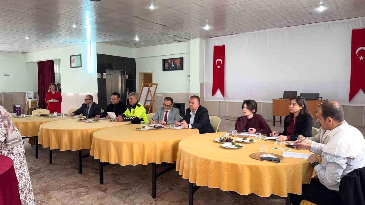 Ulukışla'da pastacılık kursiyerleri hünerlerini sergiledi