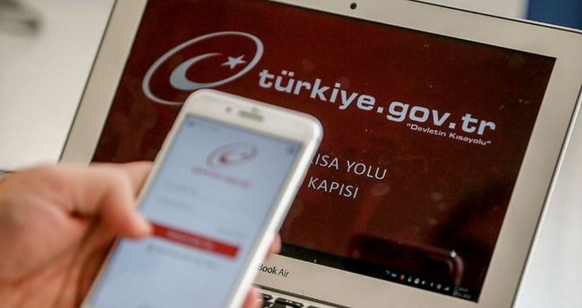 e-Devlet çöktü mü, e- Devlet sorun mu var, neden girilmiyor? 12 Nisan e-Devlet ne zaman düzelecek?